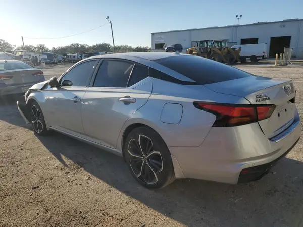 1N4BL4CV4PN355223 2023 NISSAN ALTIMA - Image 2
