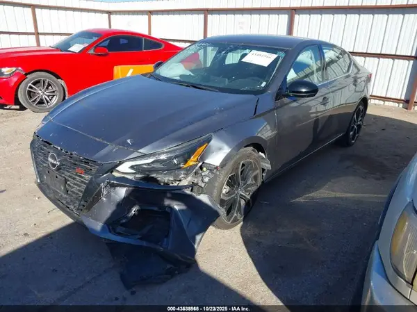 1N4BL4CV4PN361880 2023 NISSAN ALTIMA - Image 2