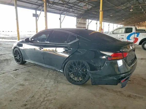 1N4BL4CV4PN365458 2023 NISSAN ALTIMA - Image 2