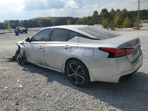 1N4BL4CV4PN376105 2023 NISSAN ALTIMA - Image 2