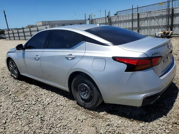 1N4BL4CV4PN397150 2023 NISSAN ALTIMA - Image 2