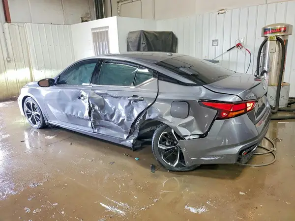 1N4BL4CV4RN304856 2024 NISSAN ALTIMA - Image 2