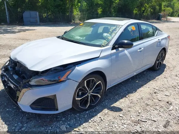 1N4BL4CV4RN338571 2024 NISSAN ALTIMA - Image 2