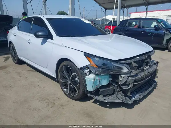 1N4BL4CV4RN339414 2024 NISSAN ALTIMA - Image 1