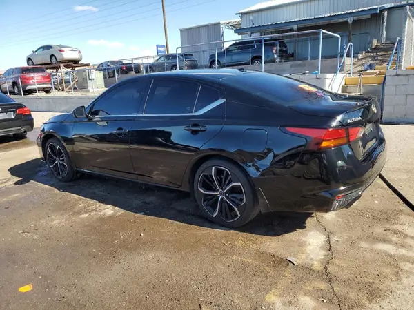 1N4BL4CV4RN343883 2024 NISSAN ALTIMA - Image 2