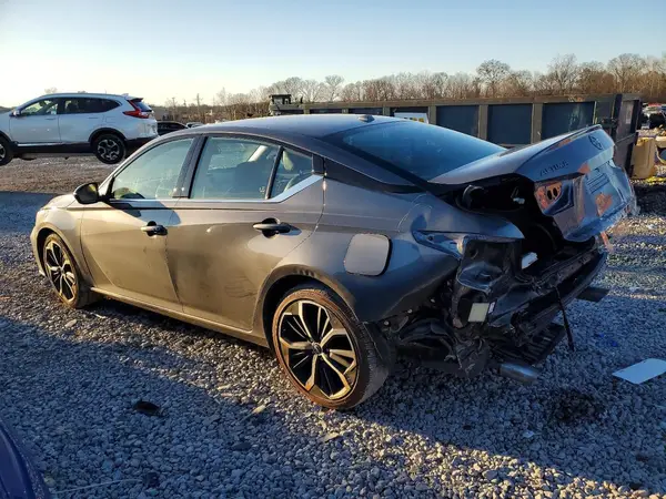 1N4BL4CV4RN358898 2024 NISSAN ALTIMA - Image 2