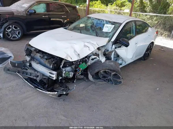 1N4BL4CV4RN363101 2024 NISSAN ALTIMA - Image 2