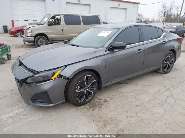 1N4BL4CV4RN363583 2024 NISSAN ALTIMA - Image 2