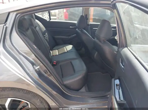 1N4BL4CV4RN374048 2024 NISSAN ALTIMA - Image 8