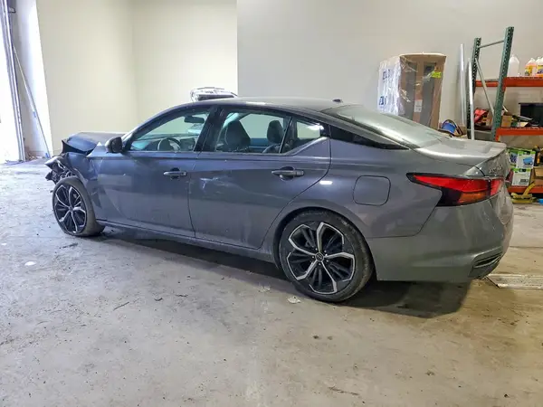 1N4BL4CV4RN376091 2024 NISSAN ALTIMA - Image 2