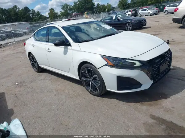 1N4BL4CV4RN381548 2024 NISSAN ALTIMA - Image 1