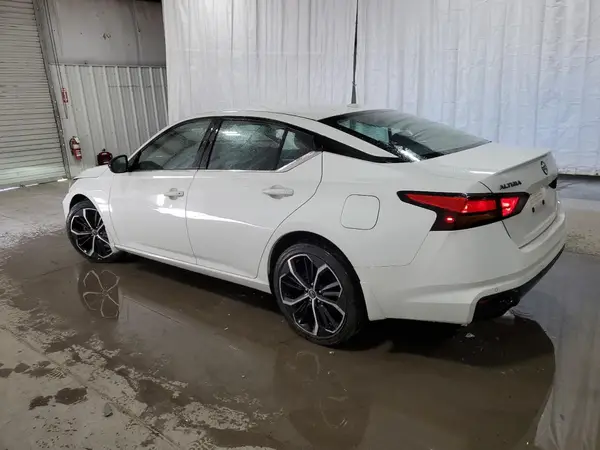 1N4BL4CV4RN389214 2024 NISSAN ALTIMA - Image 2
