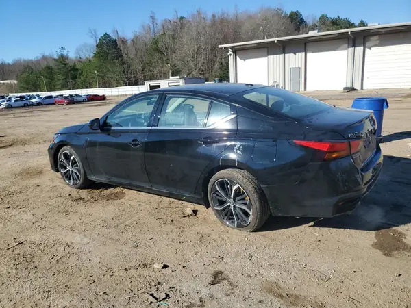 1N4BL4CV4RN397085 2024 NISSAN ALTIMA - Image 2