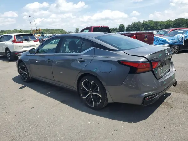 1N4BL4CV4RN410837 2024 NISSAN ALTIMA - Image 2