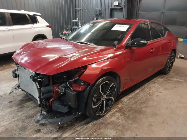 1N4BL4CV4RN416072 2024 NISSAN ALTIMA - Image 2