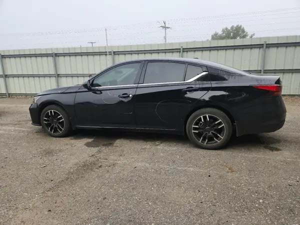 1N4BL4CV4RN418579 2024 NISSAN ALTIMA - Image 2
