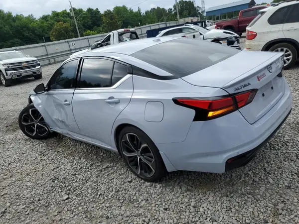 1N4BL4CV4RN421482 2024 NISSAN ALTIMA - Image 2