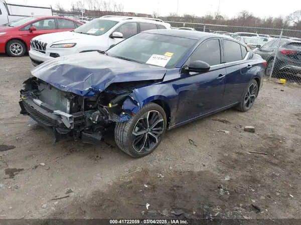 1N4BL4CV4RN424513 2024 NISSAN ALTIMA - Image 2