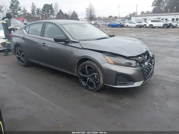 1N4BL4CV4RN430229 2024 NISSAN ALTIMA - Image 1