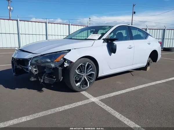 1N4BL4CV4RN432210 2024 NISSAN ALTIMA - Image 2