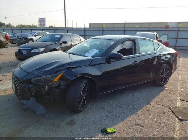 1N4BL4CV4RN437696 2024 NISSAN ALTIMA - Image 2