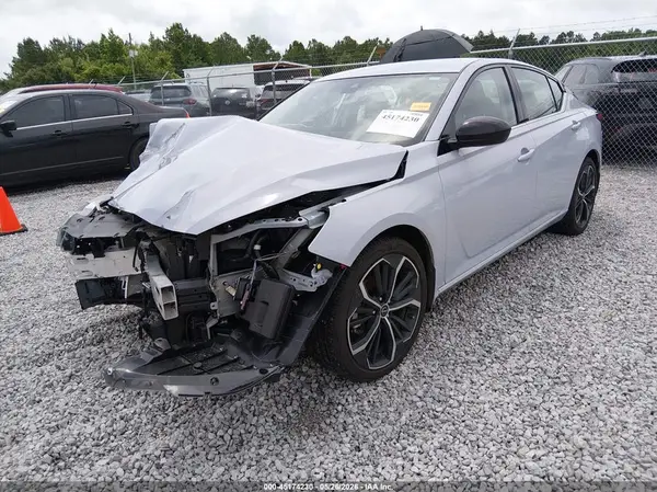 1N4BL4CV4SN405496 2025 NISSAN ALTIMA - Image 2