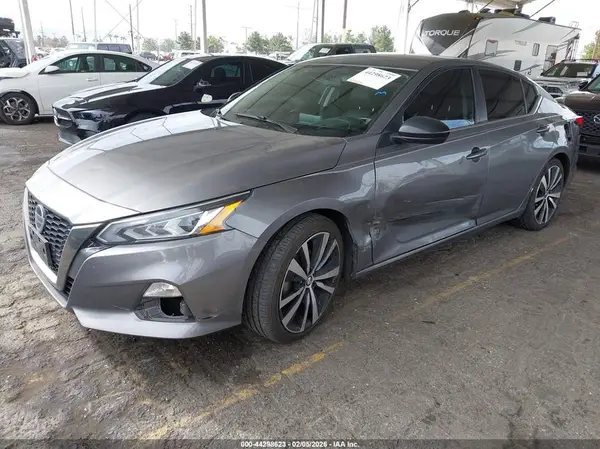 1N4BL4CV5KC122567 2019 NISSAN ALTIMA - Image 2