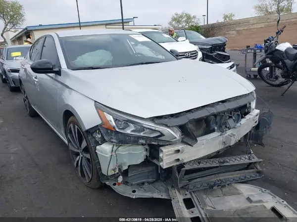 1N4BL4CV5KC128191 2019 NISSAN ALTIMA - Image 1