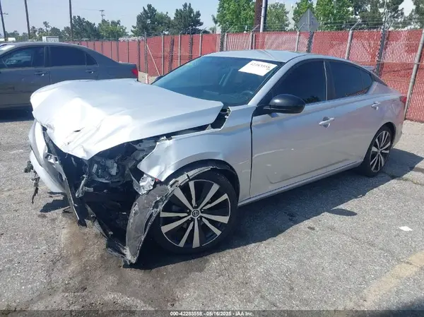 1N4BL4CV5KC169050 2019 NISSAN ALTIMA - Image 2