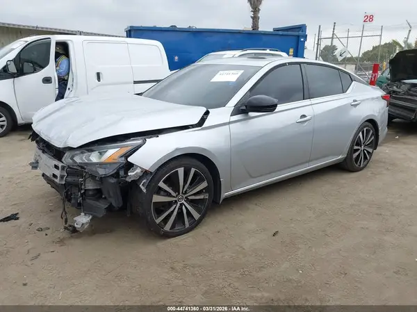 1N4BL4CV5KN317203 2019 NISSAN ALTIMA - Image 2