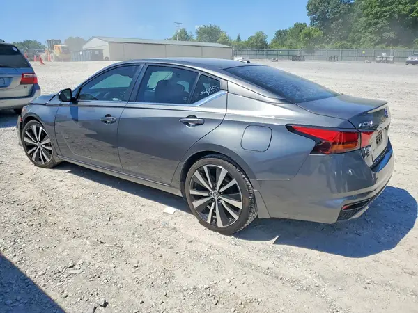 1N4BL4CV5KN319193 2019 NISSAN ALTIMA - Image 2