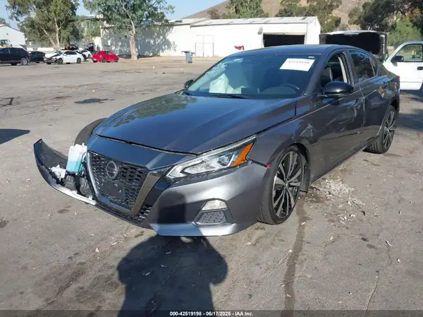 1N4BL4CV5KN325995 2019 NISSAN ALTIMA - Image 2
