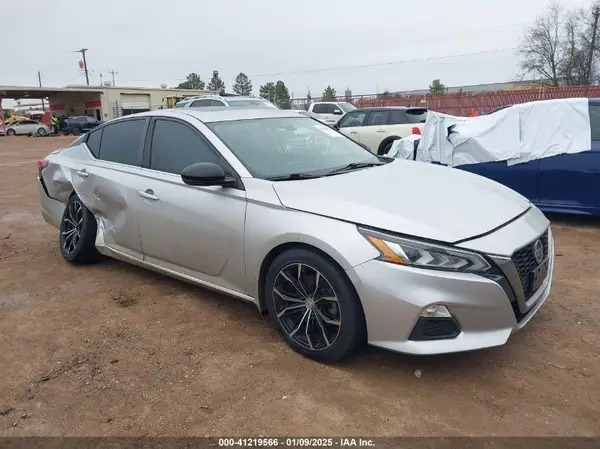 1N4BL4CV5LC126975 2020 NISSAN ALTIMA - Image 1