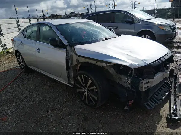 1N4BL4CV5LC130217 2020 NISSAN ALTIMA - Image 1
