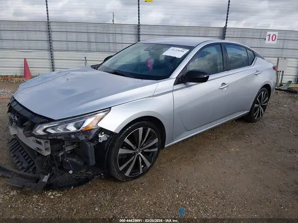 1N4BL4CV5LC130217 2020 NISSAN ALTIMA - Image 2