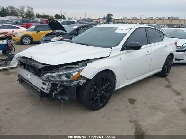 1N4BL4CV5LC135773 2020 NISSAN ALTIMA - Image 2