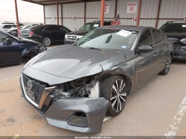 1N4BL4CV5LC146983 2020 NISSAN ALTIMA - Image 2