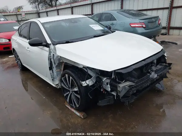 1N4BL4CV5LC175299 2020 NISSAN ALTIMA - Image 1