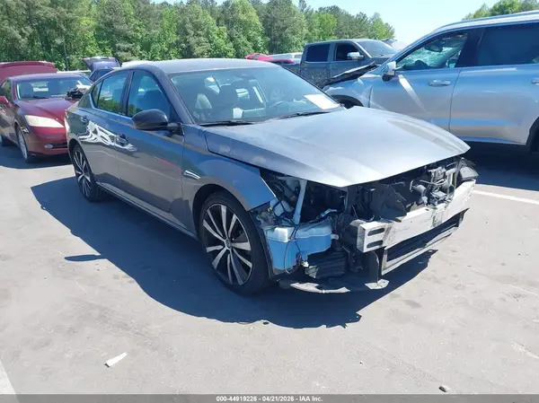 1N4BL4CV5LC210603 2020 NISSAN ALTIMA - Image 1