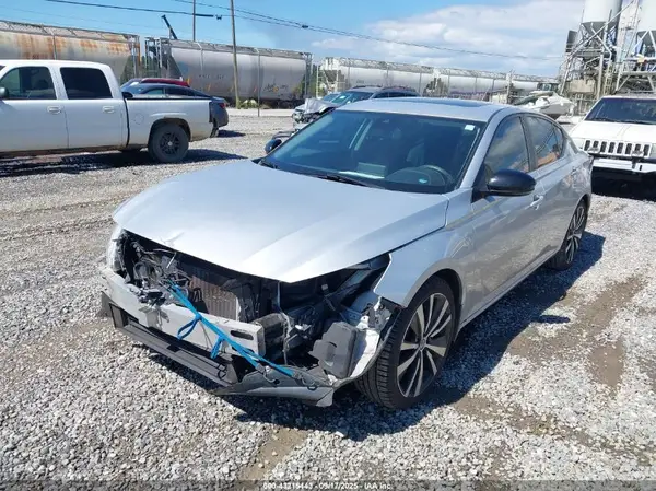 1N4BL4CV5LC246713 2020 NISSAN ALTIMA - Image 2