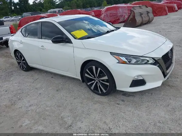 1N4BL4CV5LC273717 2020 NISSAN ALTIMA - Image 1