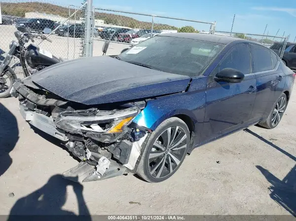 1N4BL4CV5LC284474 2020 NISSAN ALTIMA - Image 2