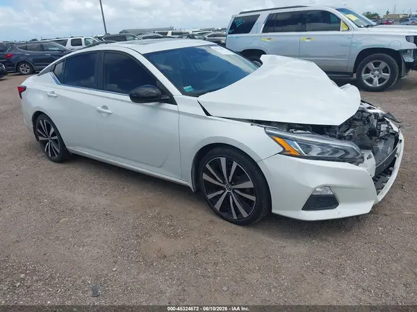 1N4BL4CV5LN310821 2020 NISSAN ALTIMA - Image 1