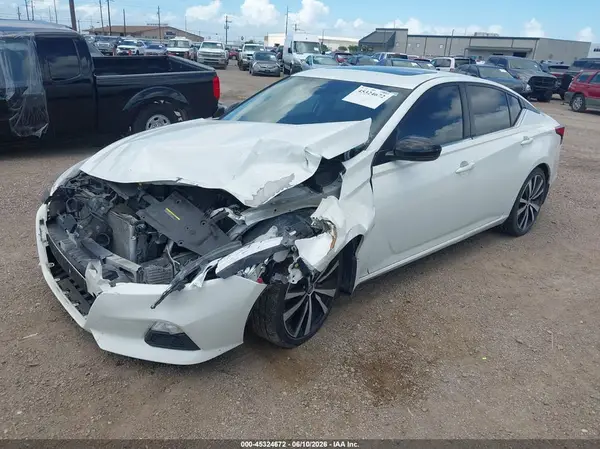 1N4BL4CV5LN310821 2020 NISSAN ALTIMA - Image 2