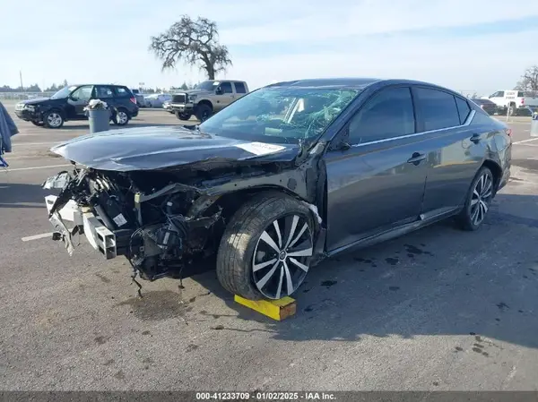1N4BL4CV5LN321821 2020 NISSAN ALTIMA - Image 2
