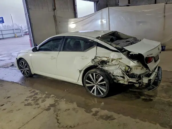 1N4BL4CV5MN324610 2021 NISSAN ALTIMA - Image 2