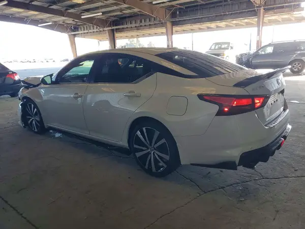 1N4BL4CV5MN328432 2021 NISSAN ALTIMA - Image 2