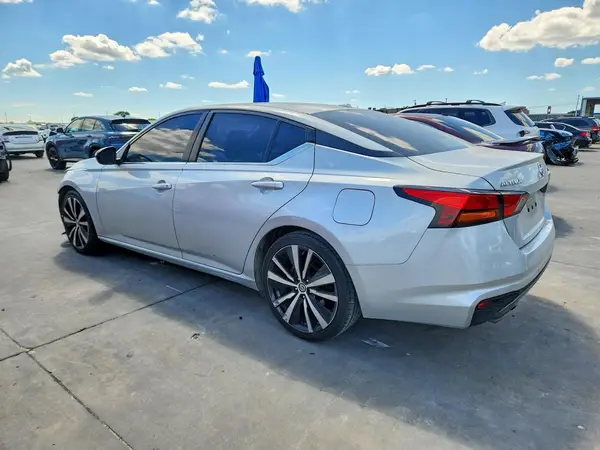 1N4BL4CV5MN359468 2021 NISSAN ALTIMA - Image 2