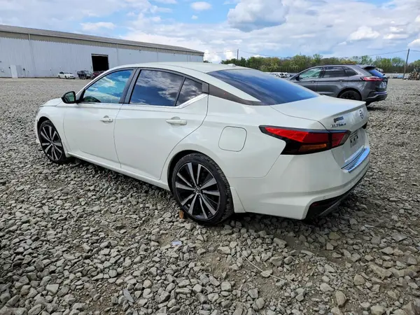 1N4BL4CV5MN372110 2021 NISSAN ALTIMA - Image 2