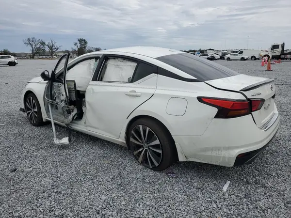 1N4BL4CV5MN379235 2021 NISSAN ALTIMA - Image 2